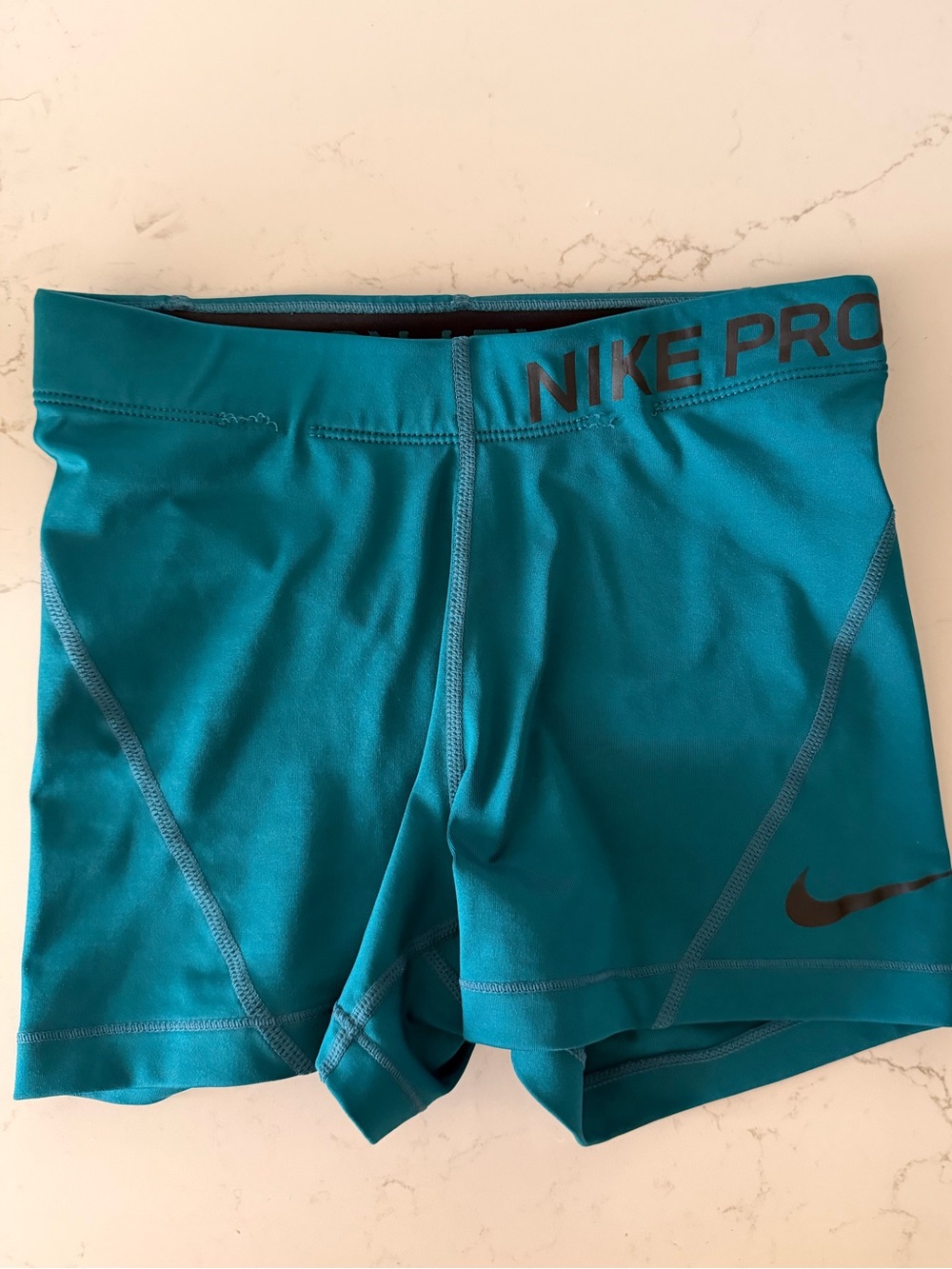 Nike pro women shorts green Size XS